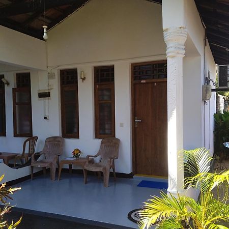 Aaliya Bay Hotel Arugam Bay Eksteriør billede