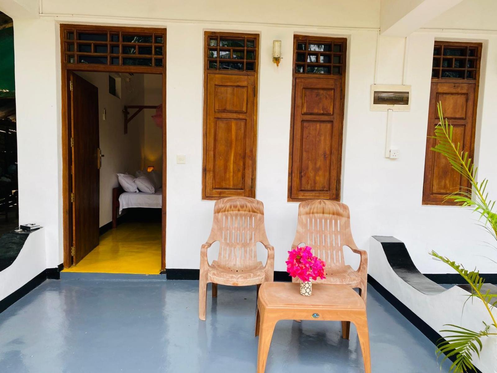 Aaliya Bay Hotel Arugam Bay Eksteriør billede