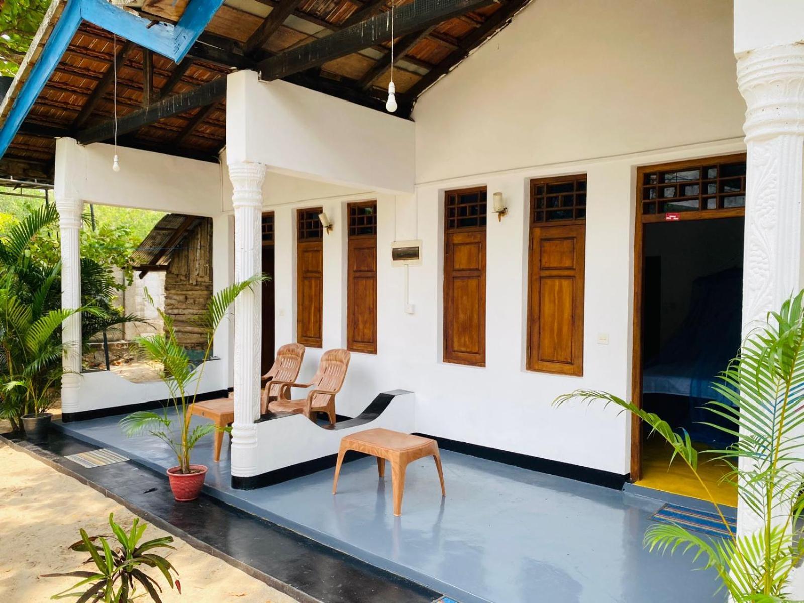 Aaliya Bay Hotel Arugam Bay Eksteriør billede